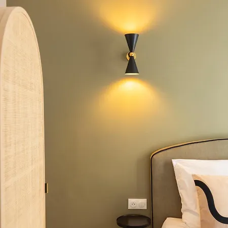 Charming And Spacious Air-conditioned Apartment