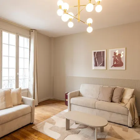 Apartment Charming And Spacious Air-conditioned